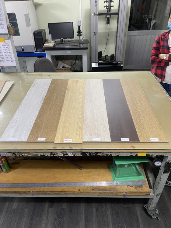 LUXURY VINYL TILE (LVT) LUXURY VINYL TILE (LVT)