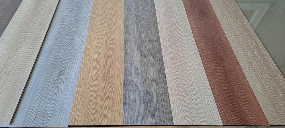 LUXURY VINYL TILE (LVT) LUXURY VINYL TILE (LVT)